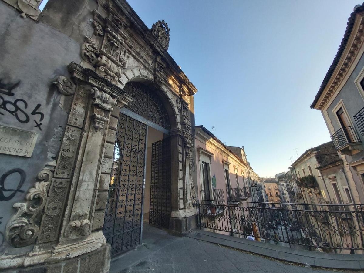 Le Moresche Apartment Catania Bagian luar foto