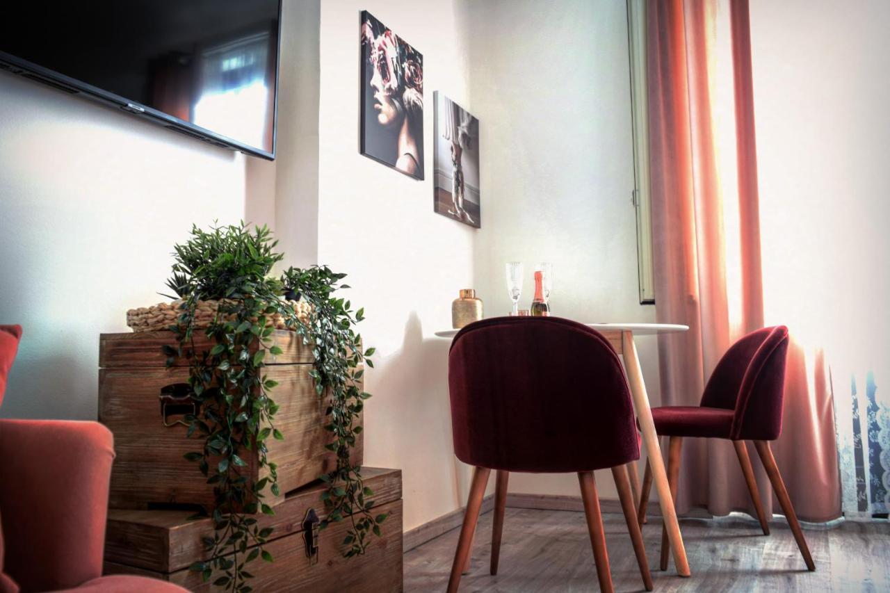 Le Moresche Apartment Catania Bagian luar foto