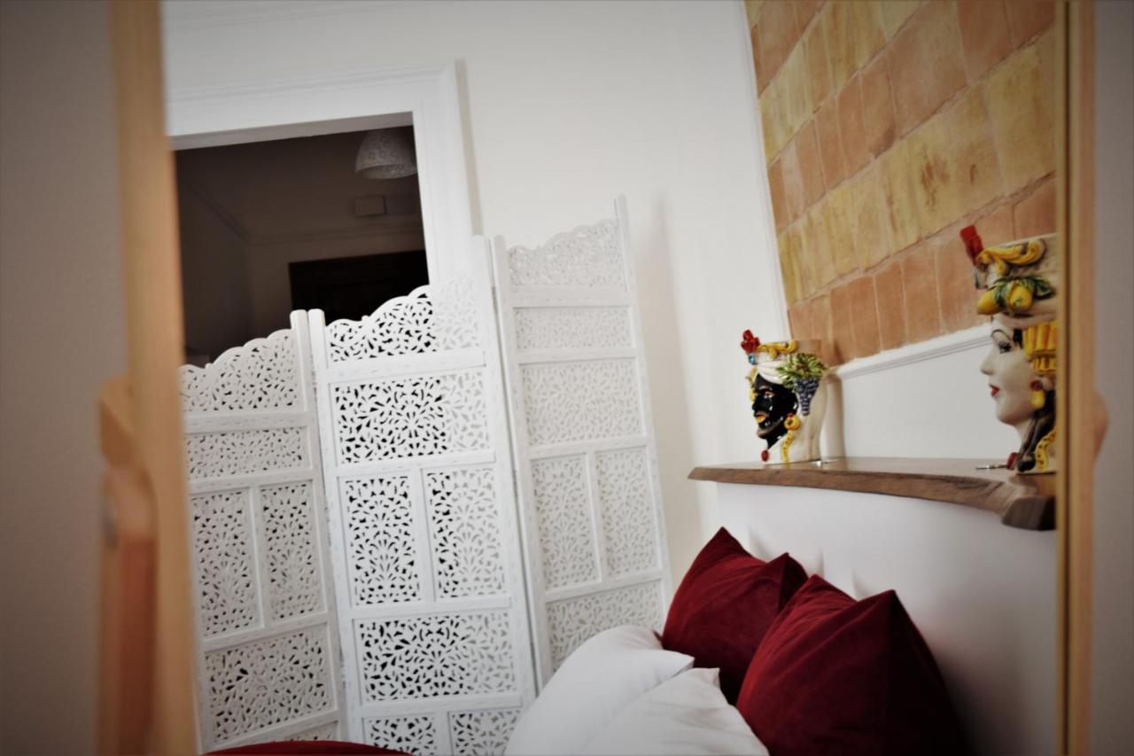 Le Moresche Apartment Catania Bagian luar foto