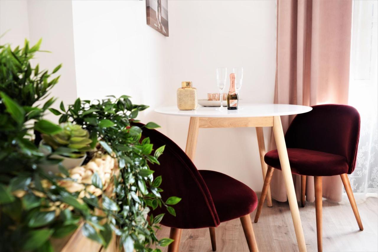Le Moresche Apartment Catania Bagian luar foto