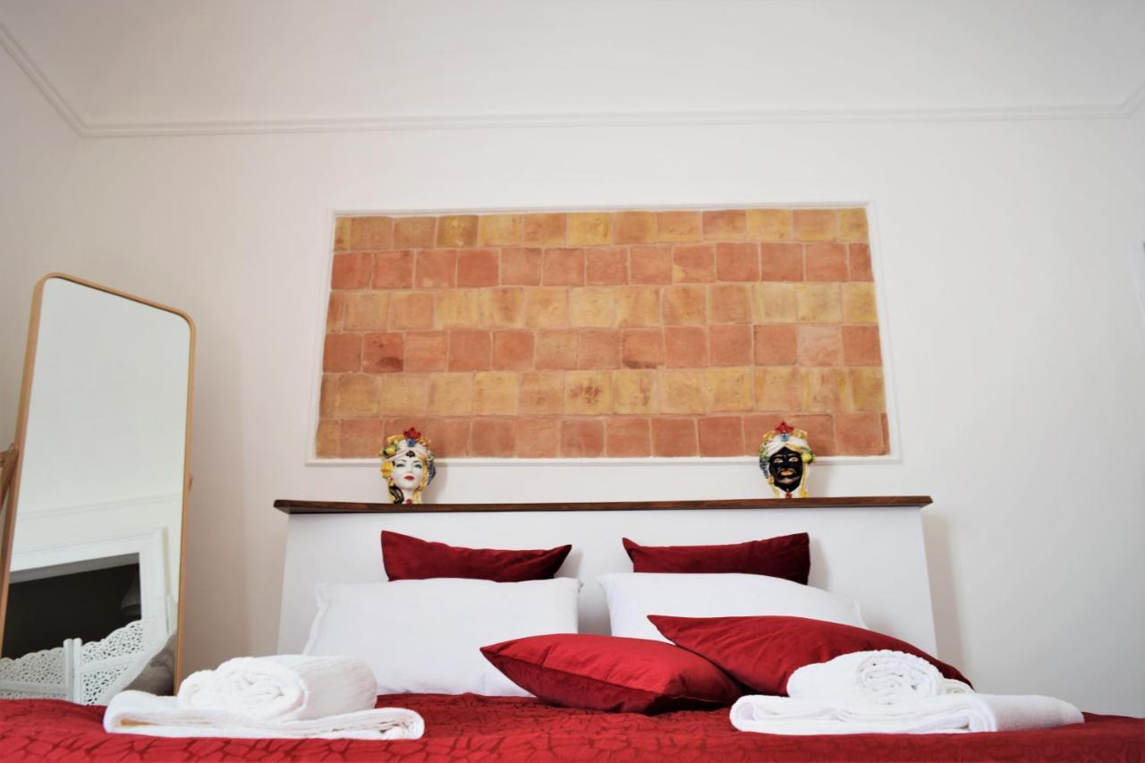 Le Moresche Apartment Catania Bagian luar foto